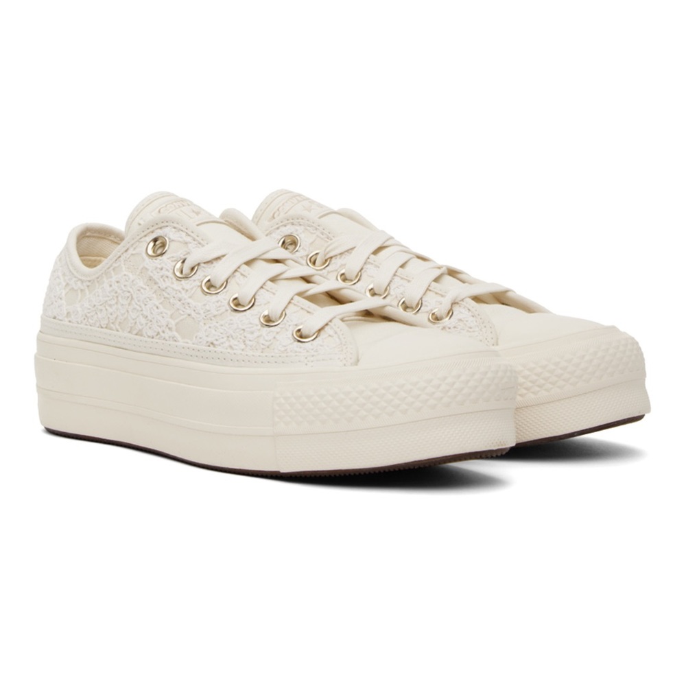 NEW in box Converse Platform Daisy Cord Shoes